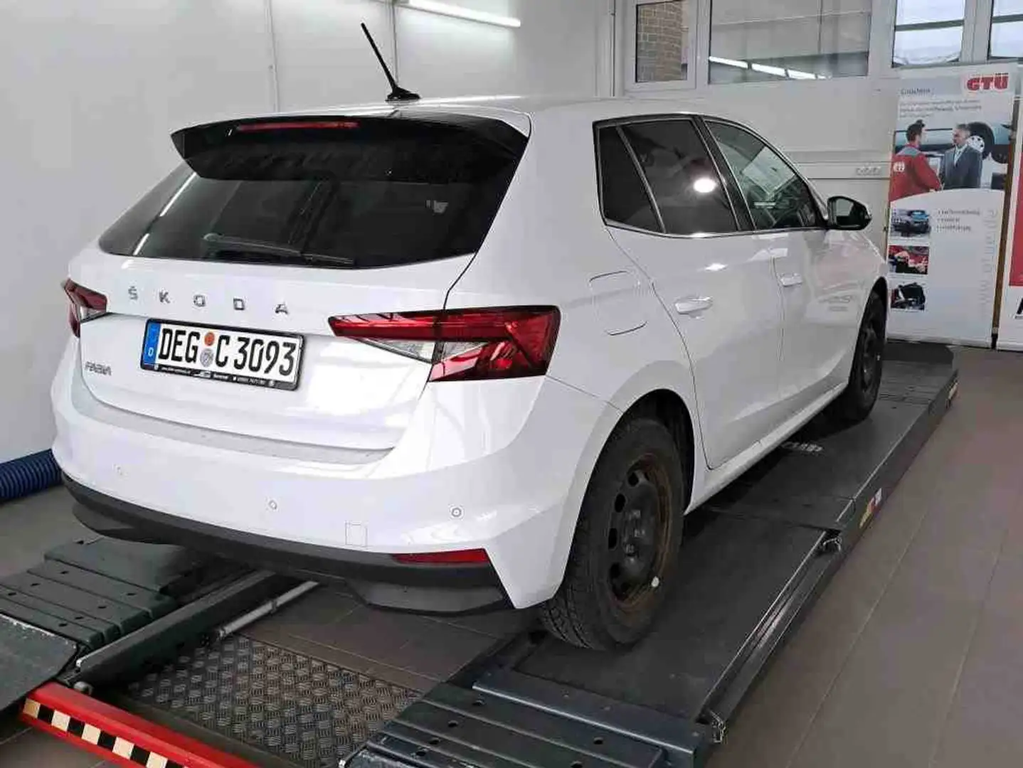 Skoda Fabia 1.0 TSI STYLE*LED*NAVI*KLIMA*PDC*SHZ Blanco - 2