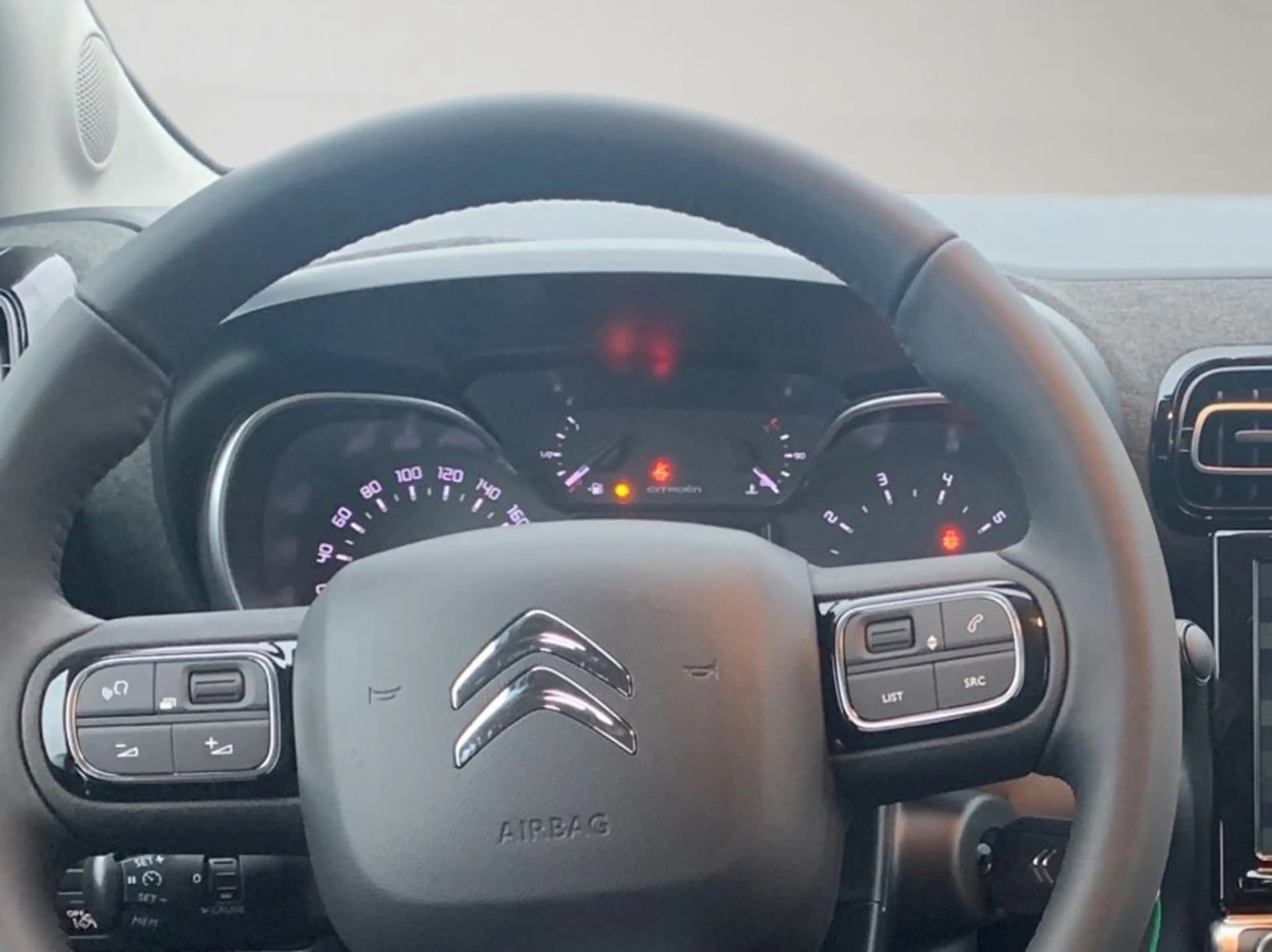 Citroen C3 Aircross PureTech 130 Stop & Start EAT6 OPF PLUS — photo 22