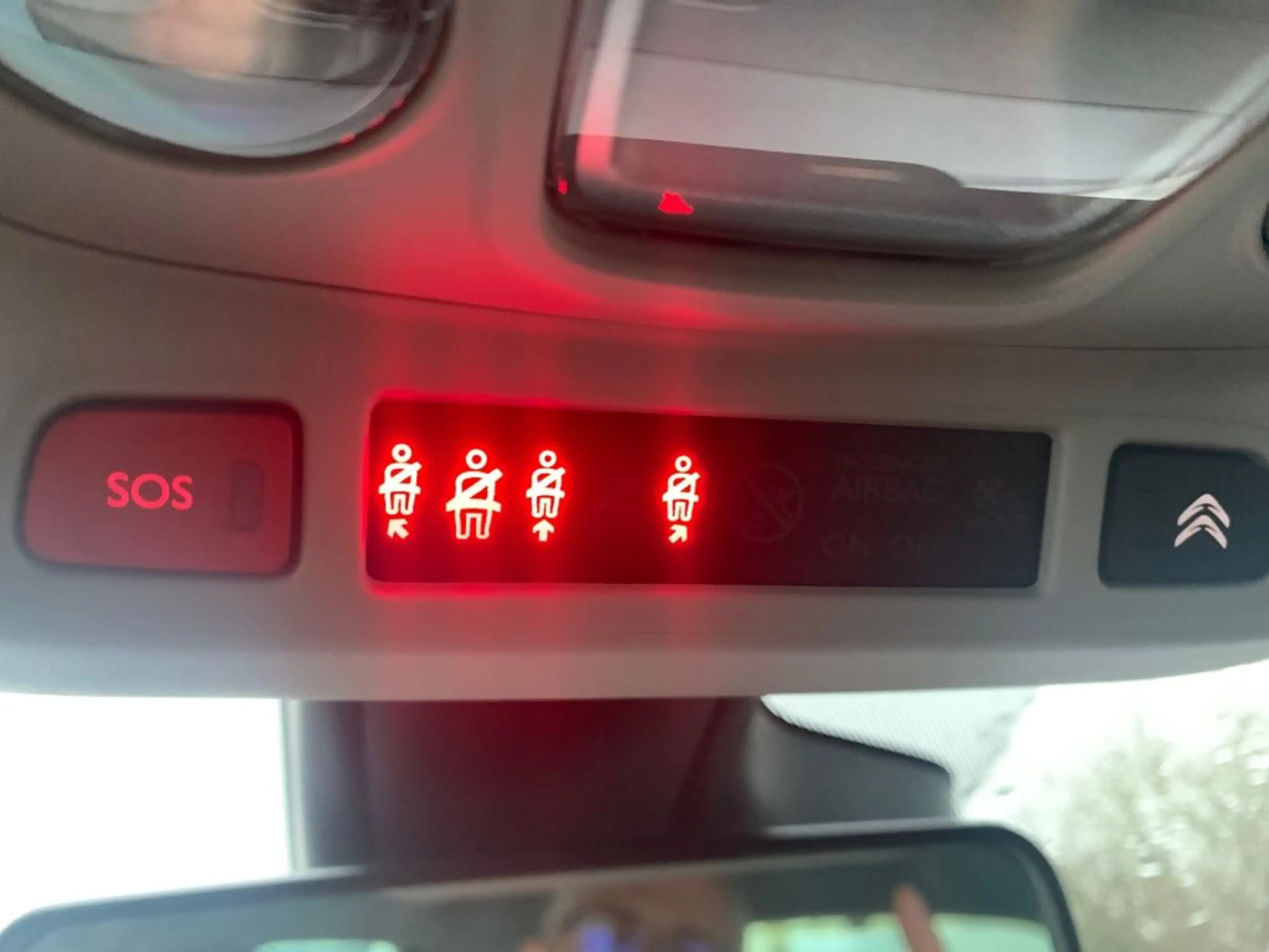 Citroen C3 Aircross PureTech 130 Stop & Start EAT6 OPF PLUS — photo 15