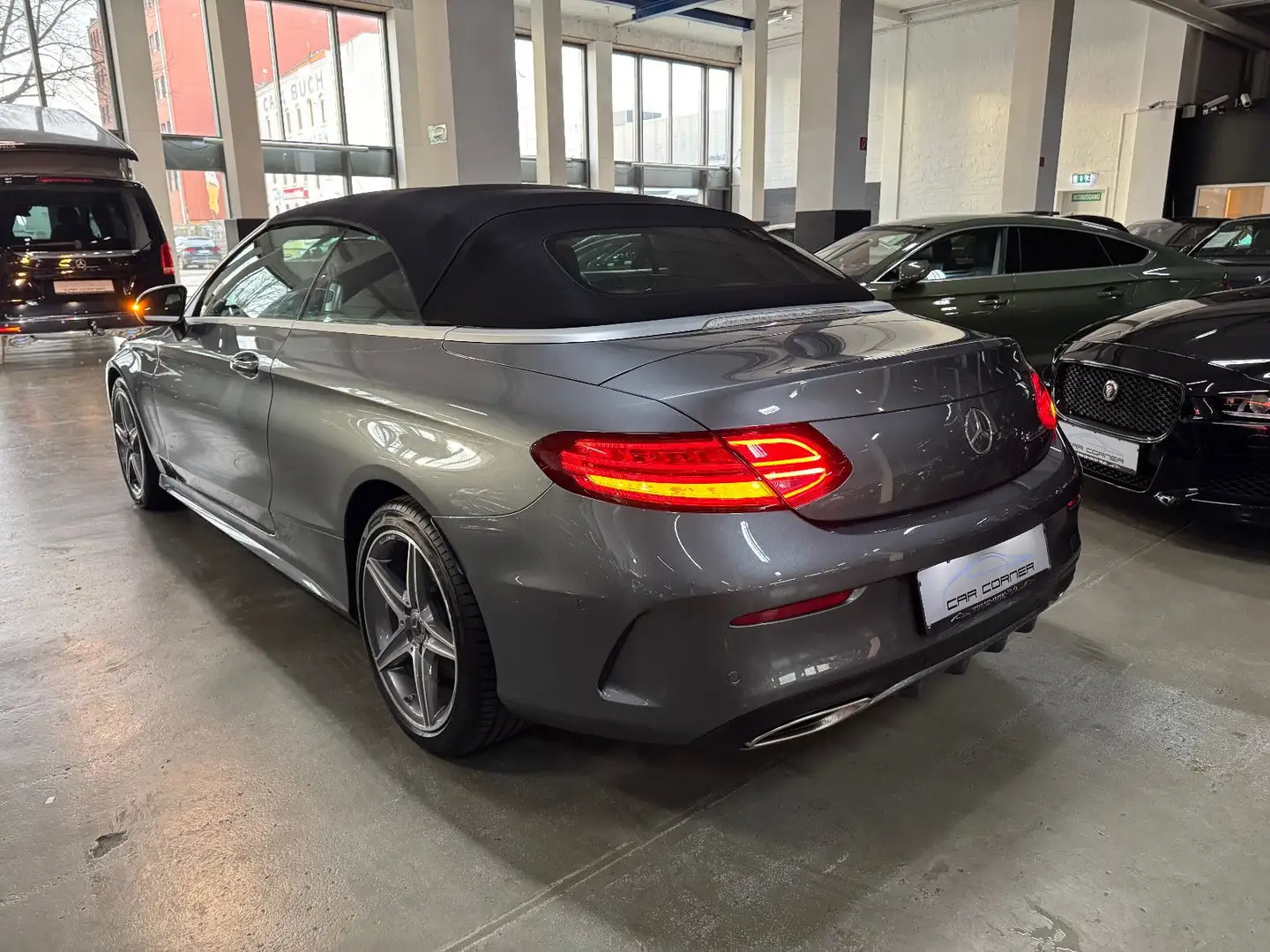 Mercedes-Benz C 200 9GT CABRIO 2X AMG LINE AIRSCARF 360°KAMERA Grau - 2