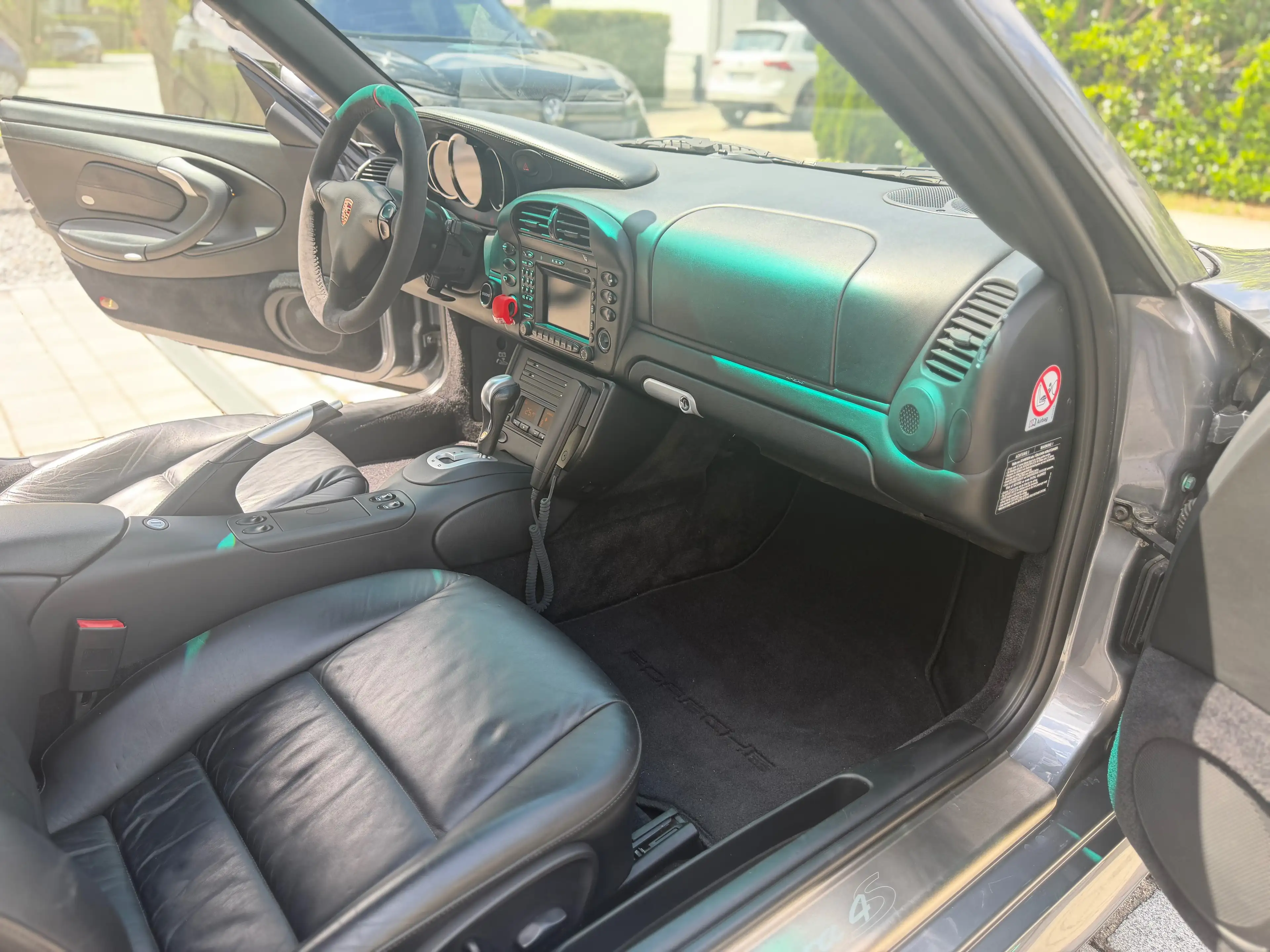 Porsche 996 Carrera Coupe — photo 11