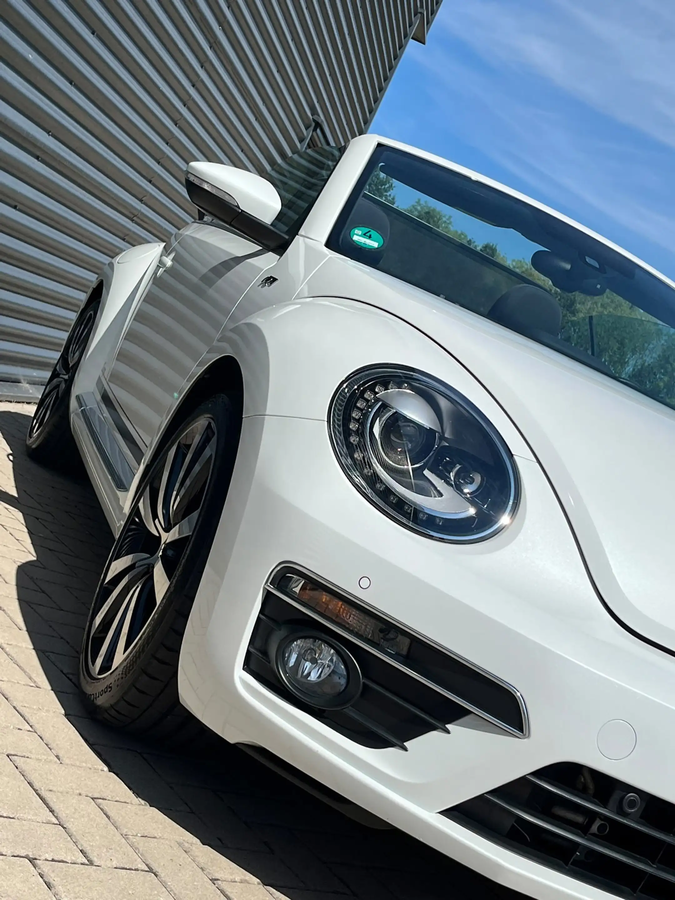 Volkswagen Beetle Cabriolet 1.4 TSI Aut. Cup Sport | LED | 19"LMV — photo 5