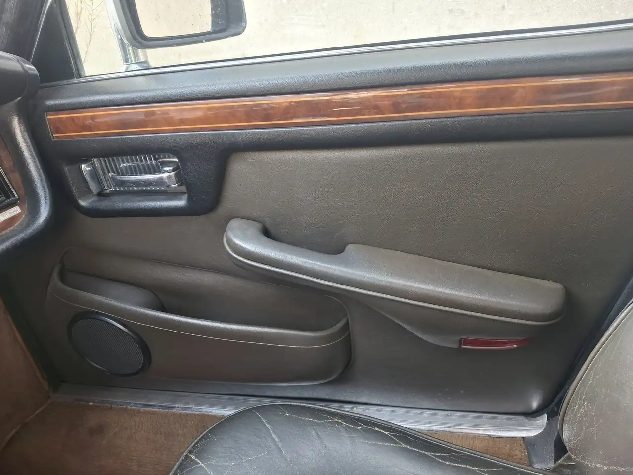 Daimler Double Six Vanden plas, foto 6