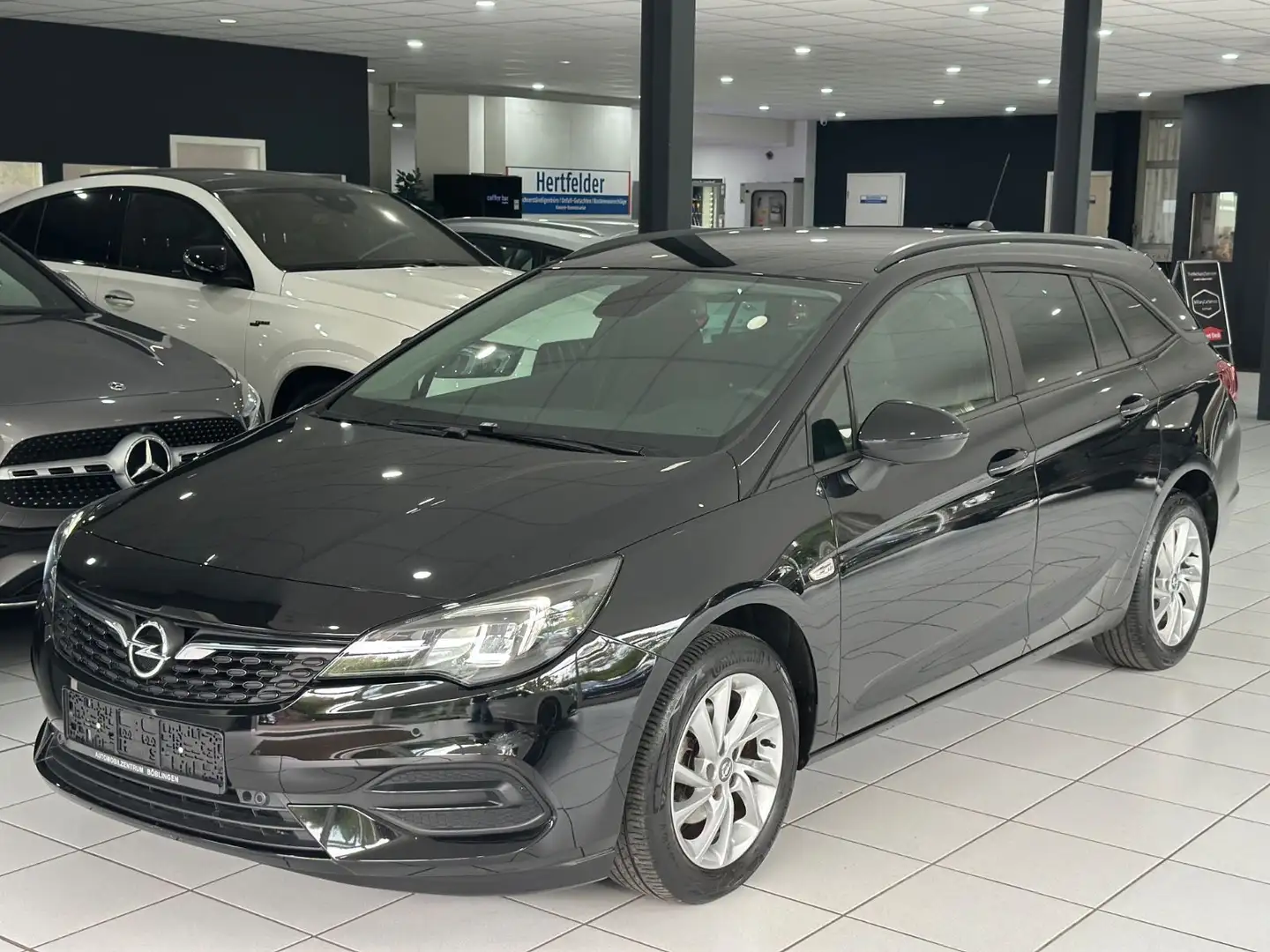 Opel Astra K Sports Tourer Edition S/S*KAMERA*LED*WIN Schwarz - 1