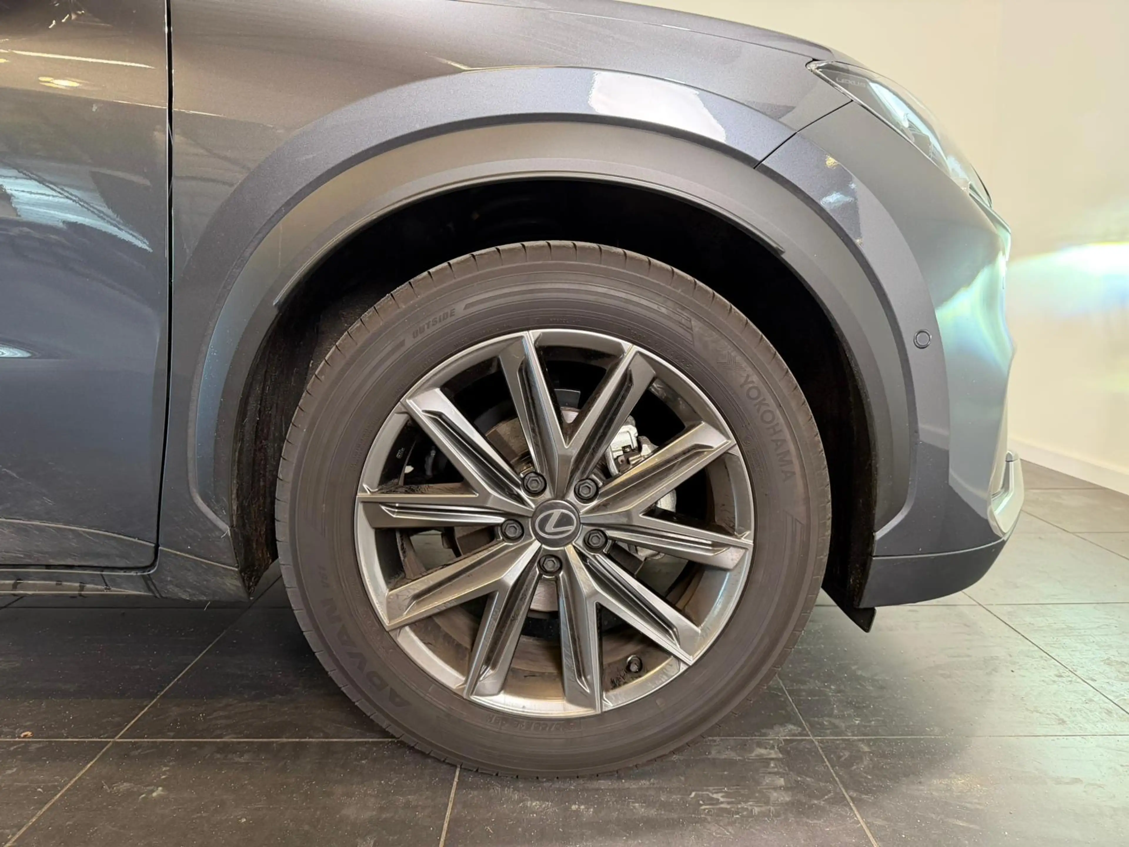 Lexus LBX Relax 2WD | Dodehoek detectie | Electrisch bedienb — photo 4