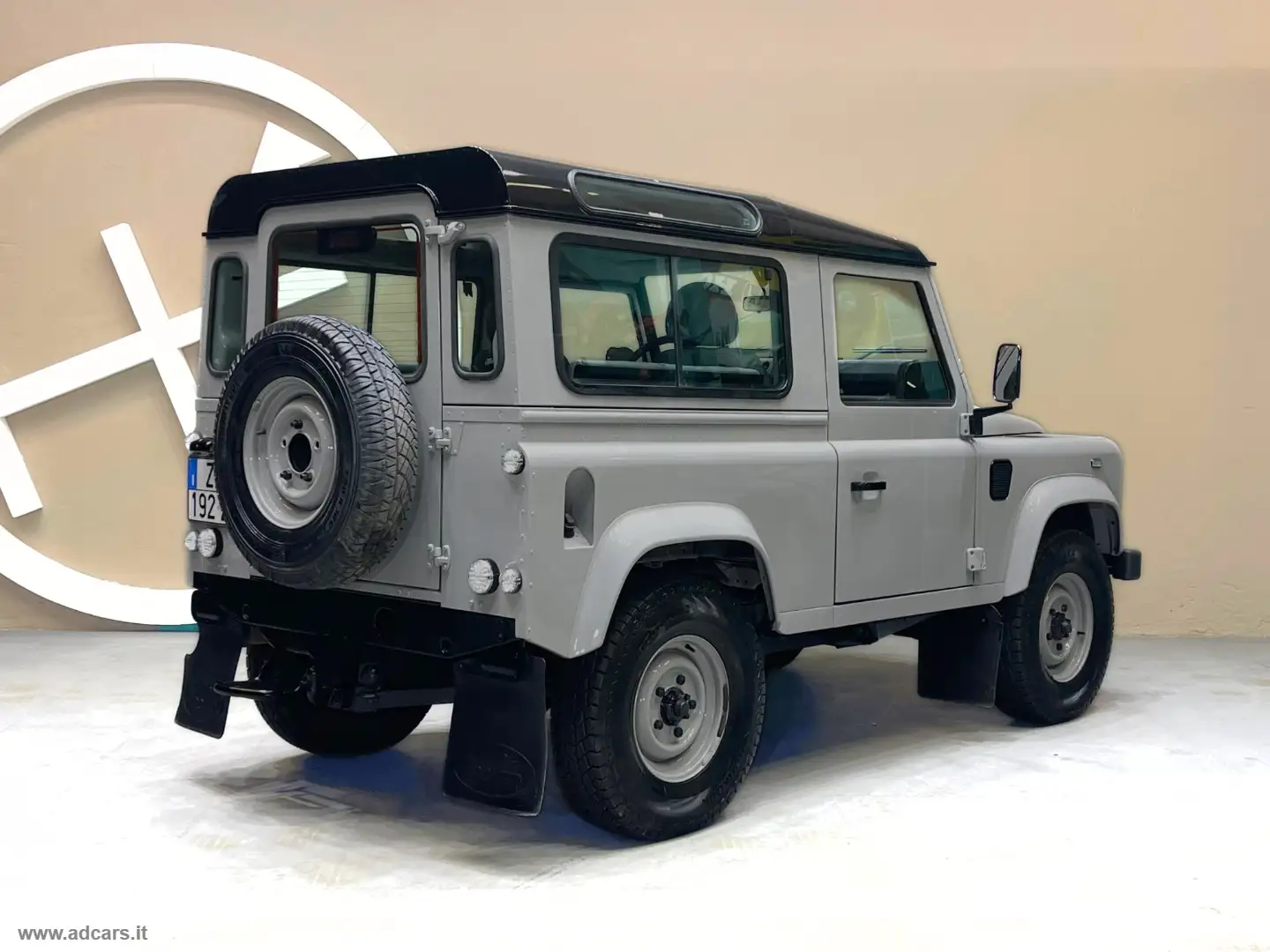 Land Rover Defender 90 2.2 TD4 Station Wagon N1 *RESTAURO COMPLETO*AUT Grau - 2