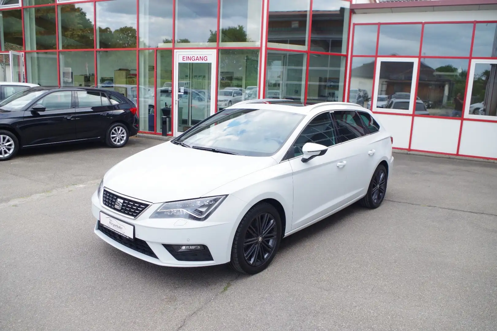 SEAT Leon ST 2.0 TDI DSG Xcellence mit Sportpaket Weiß - 1