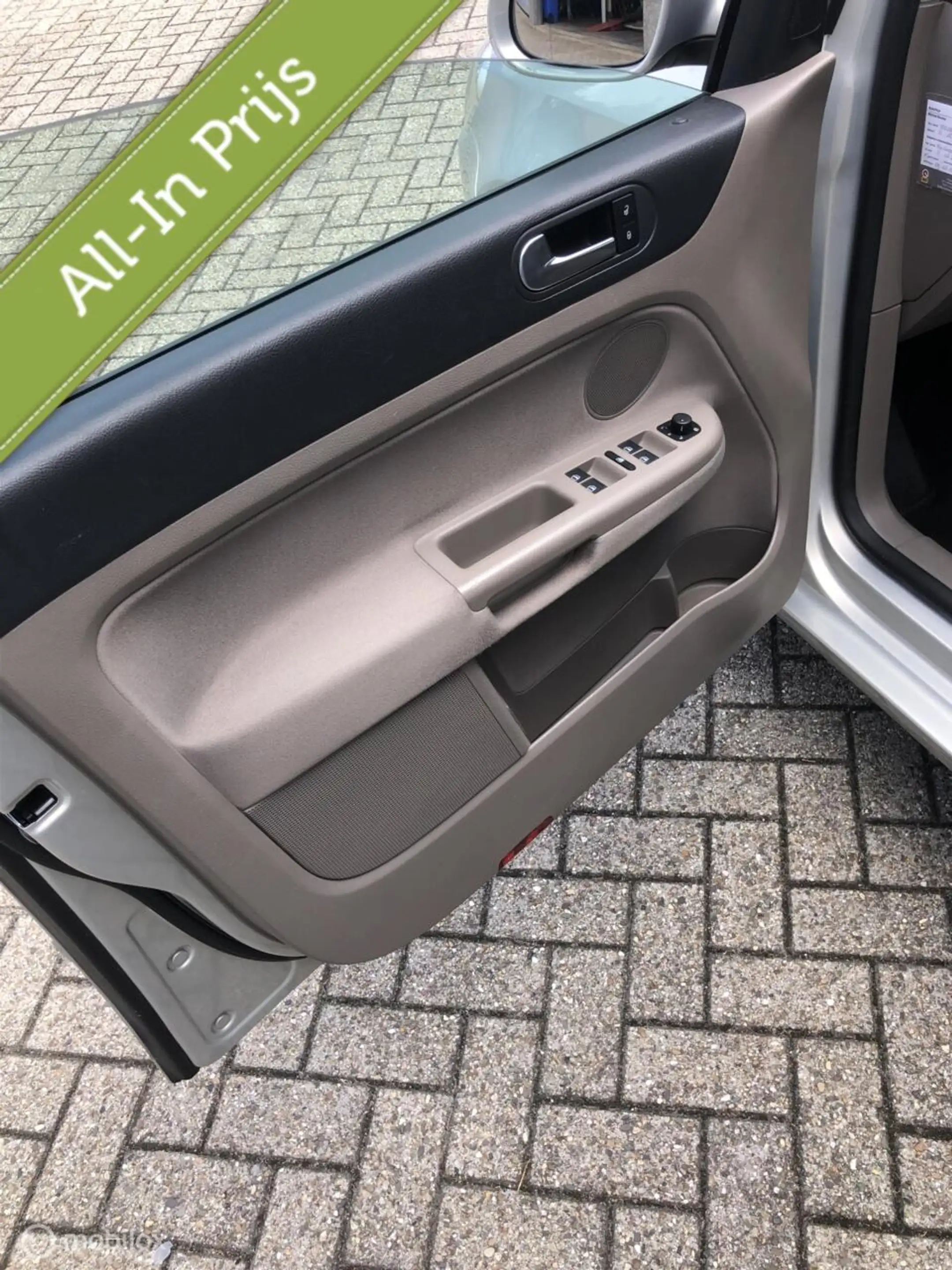 Volkswagen Golf Plus 1.2 TSI Highline BlueMotion — photo 12