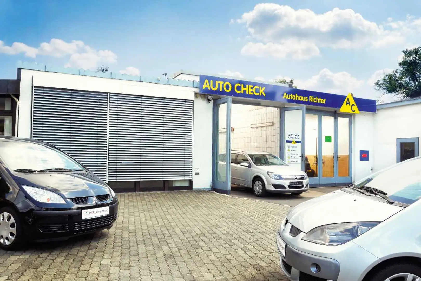 Mitsubishi Space Star Select+ Black1.2 MIVEC ClearTec 5-Gang Grau - 1