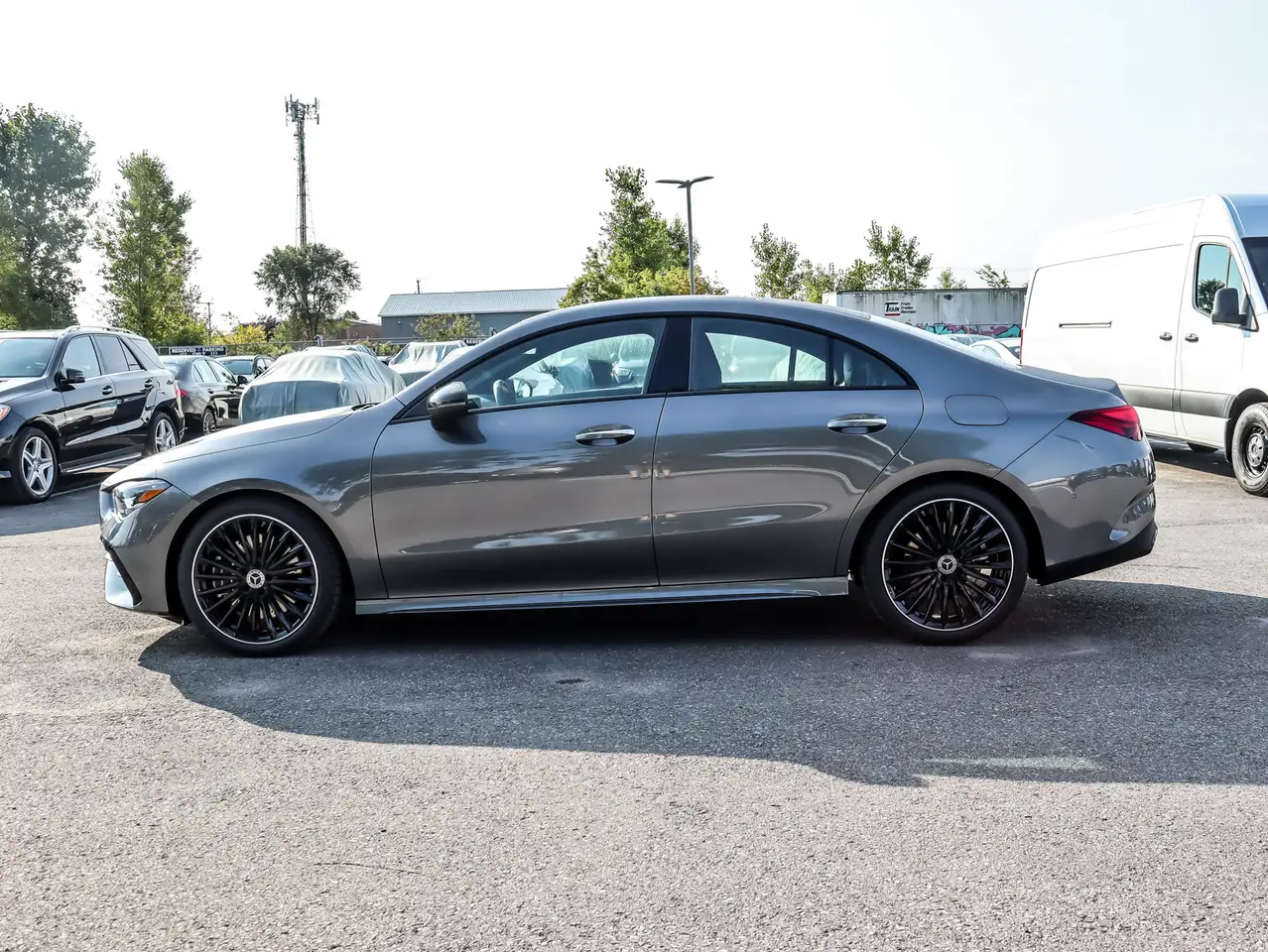 Mercedes-Benz CLA снимка Mercedes-Benz CLA