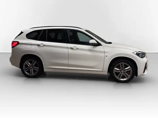 BMW X1 view 5