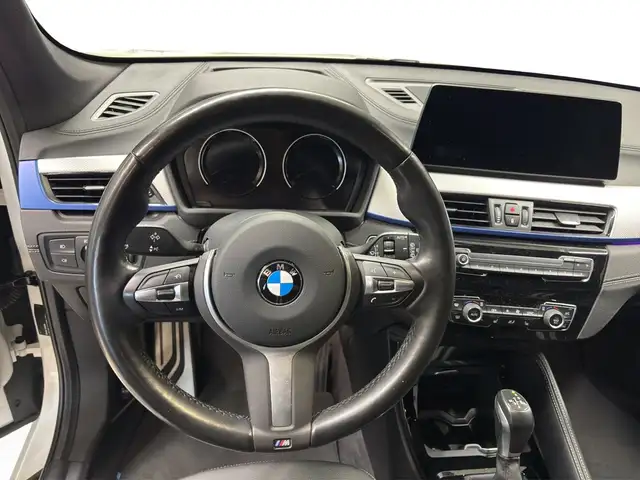 BMW X1 view 16