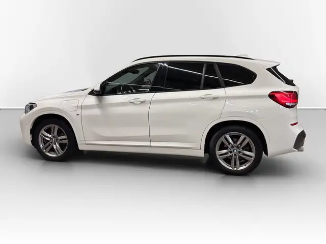 BMW X1 view 10