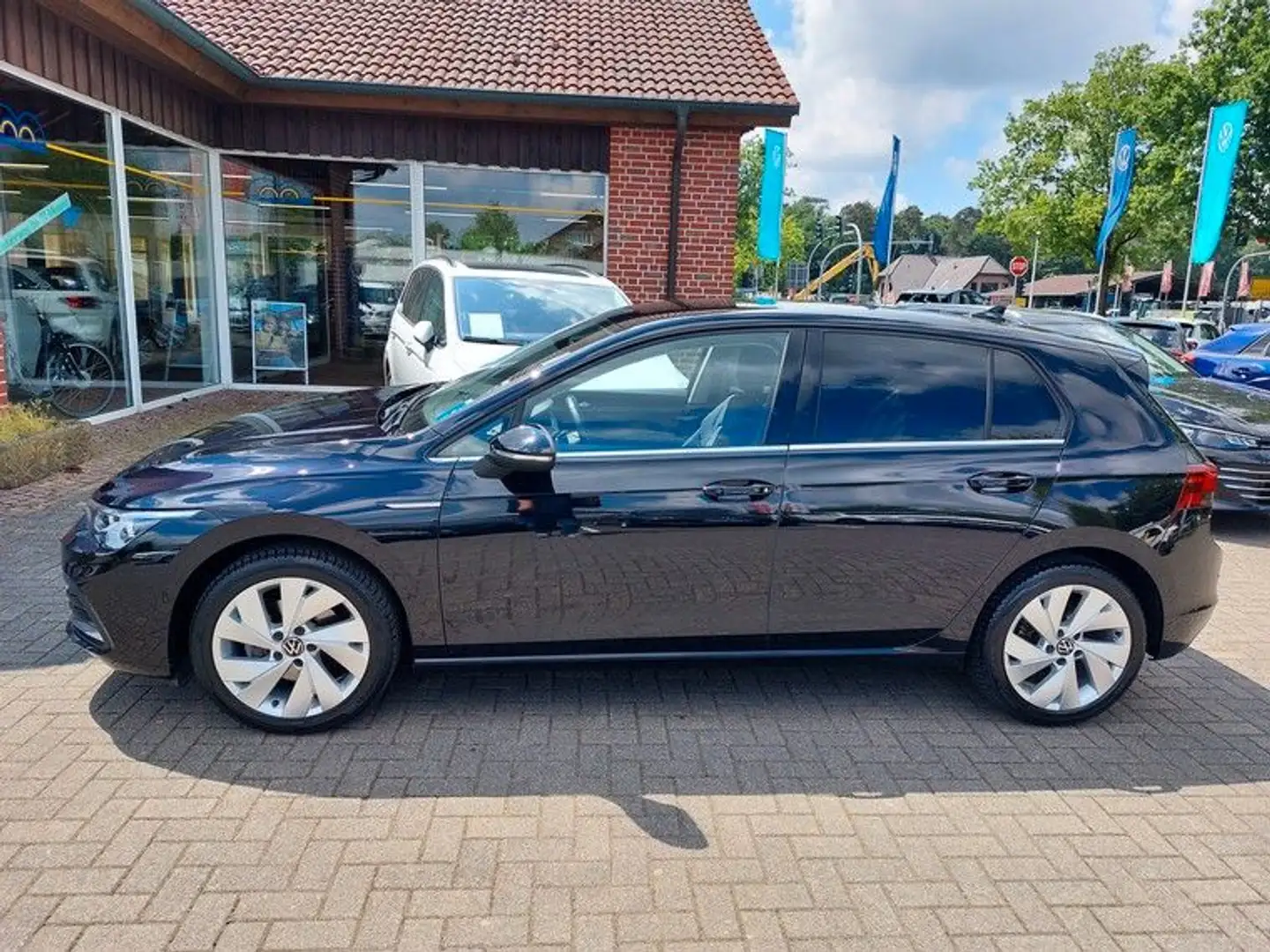 Volkswagen Golf VIII 1,5 TSI Style LED*NAVI*ACC*Kamera Negro - 2