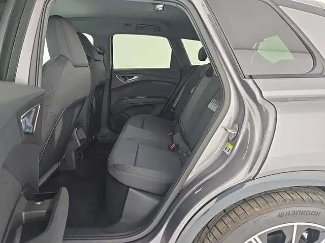 Audi Q4 E-Tron view 10