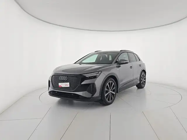Audi Q4 E-Tron main image