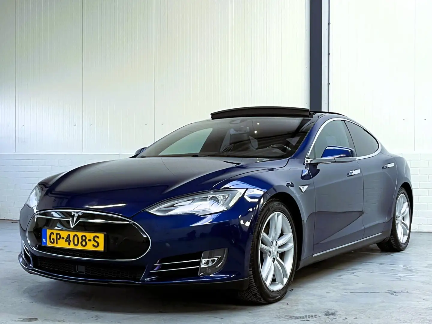 Tesla Model S 85D Base Free Supercharge Blauw - 2