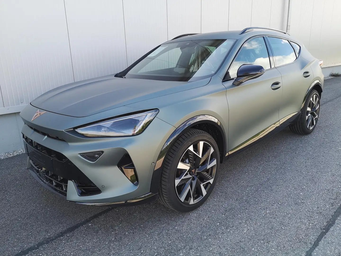 CUPRA Formentor VZ 2.0 TSI 245 kW 4Drive 2.0TSI DSG AHK GV5 Nav... Grau - 1