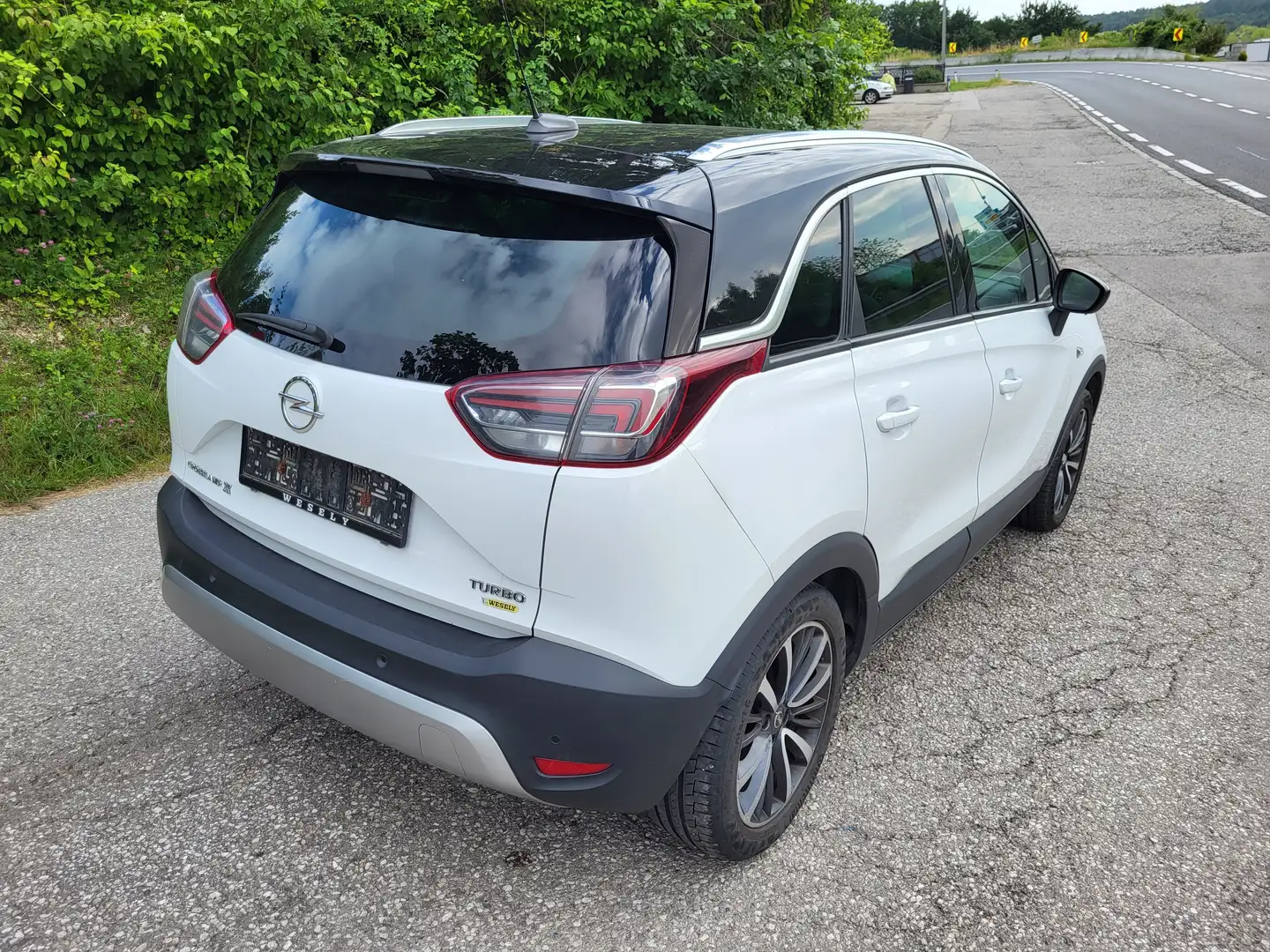 Opel Crossland X // LED // Turbo Direct Injection Ultimate St./St. White - 2