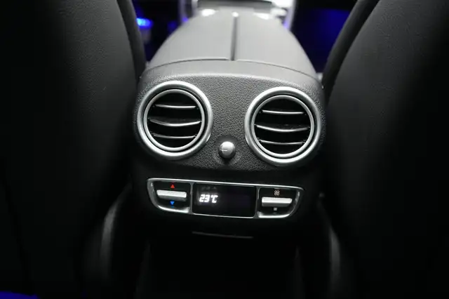 Mercedes-Benz 300 view 12