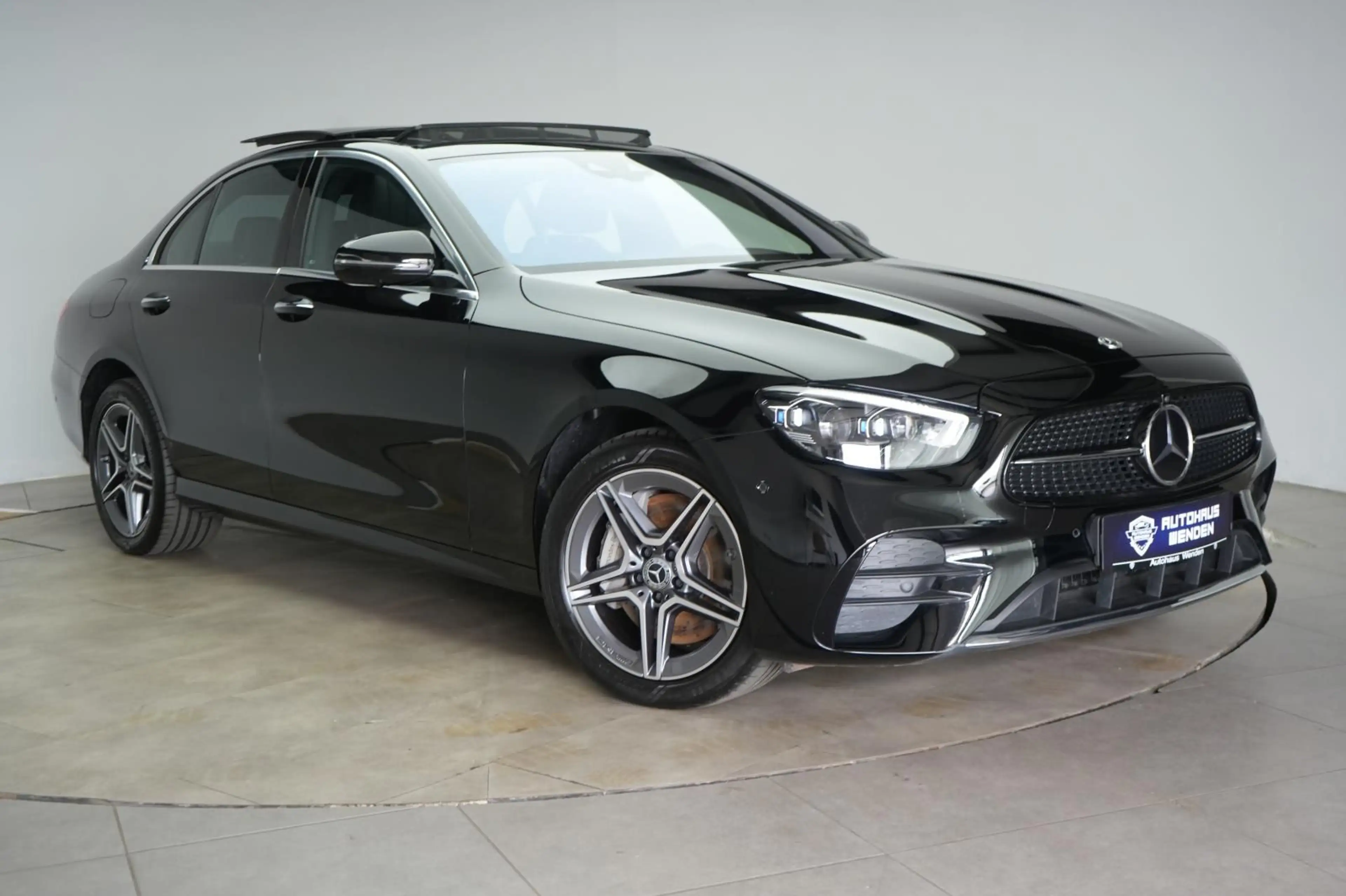 Mercedes-Benz E 300 de 4Matic 9G-Tronic  AMG Line