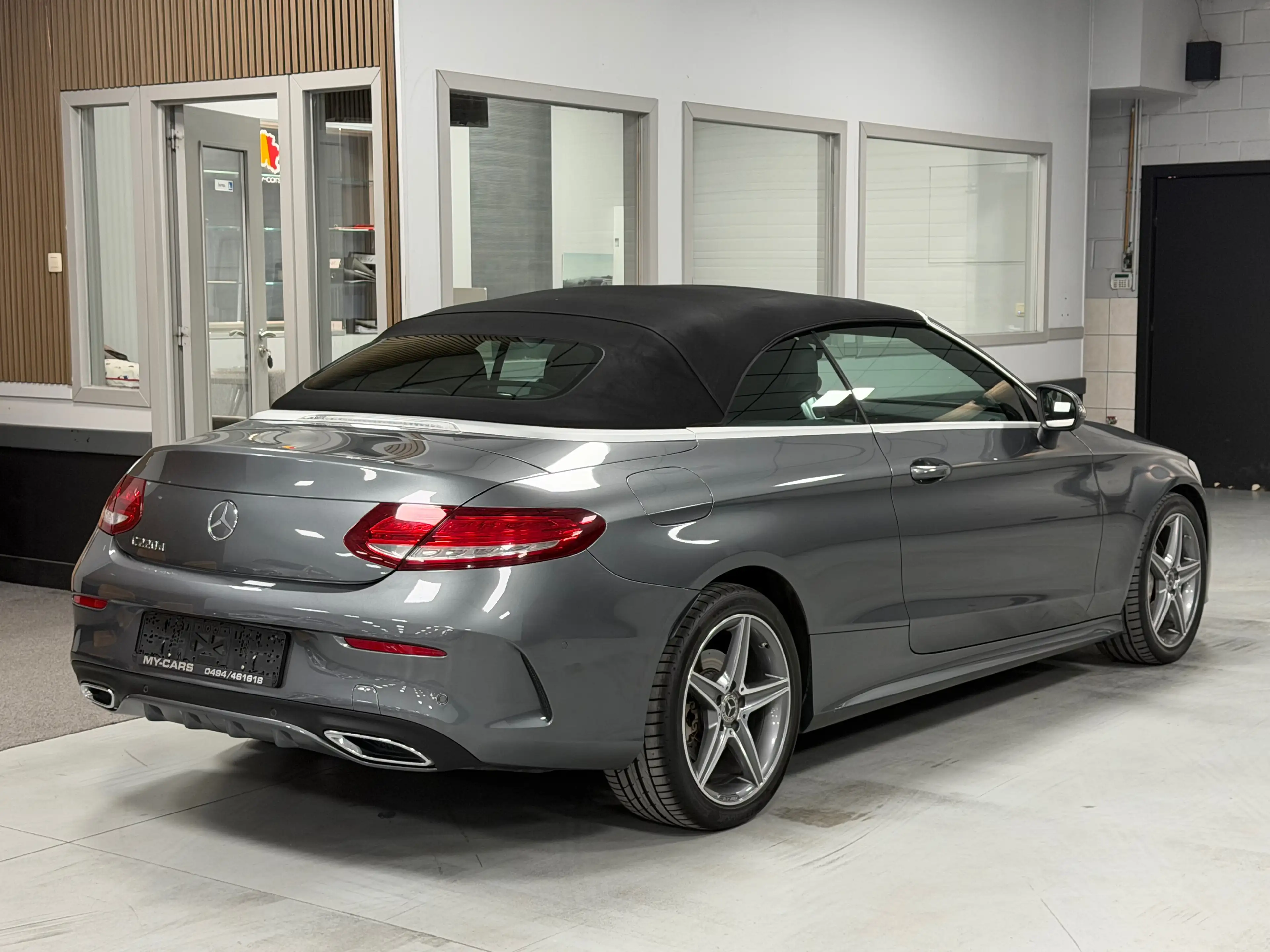 Mercedes-Benz C 220 d Cabriolet PACK AMG Airscarf Gps Xenon Led Cuir Clim Full Options Garantie 1An — photo 4