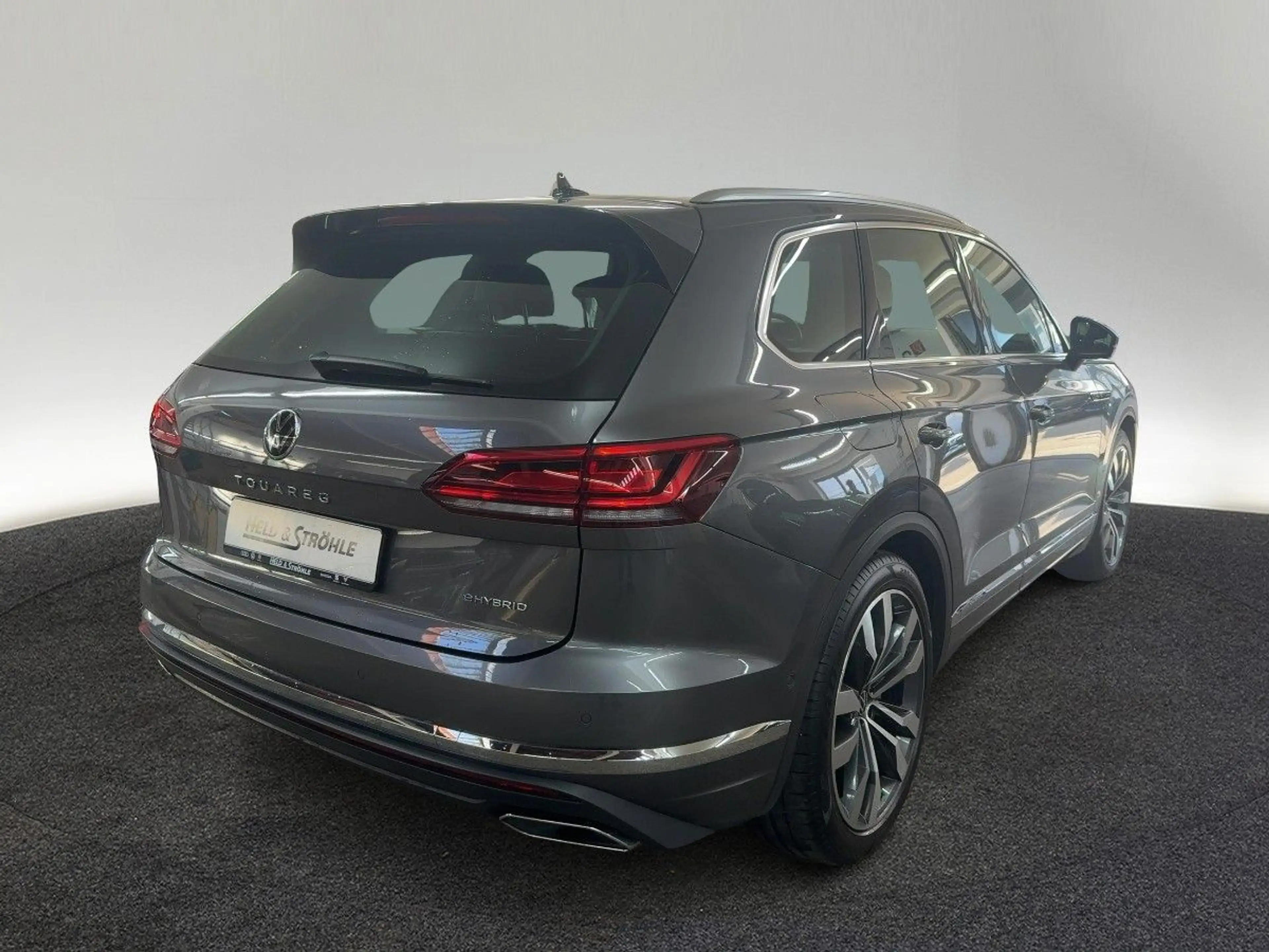 Volkswagen Touareg Elegance V6 eHybrid 4M PANO LUFT 360°KAM — photo 4