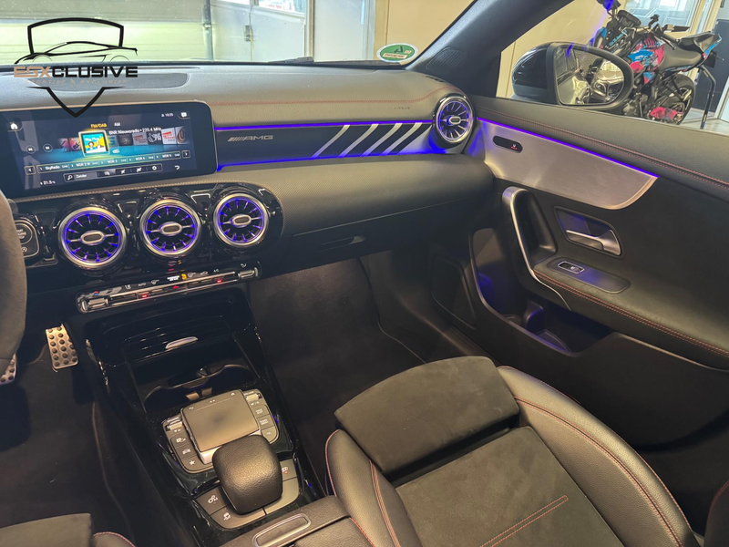 Mercedes-Benz CLA 45 AMG Shooting Brake S 4MATIC+ Premium Plus PANO | ACC | — photo 21