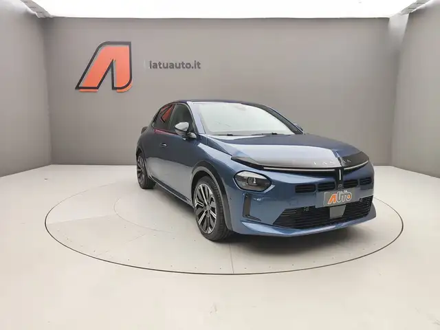 Lancia Ypsilon view 3