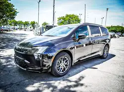 Chrysler Pacifica 2027