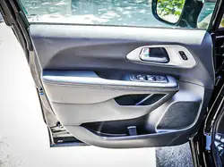 Chrysler Pacifica 2027 — фото 11