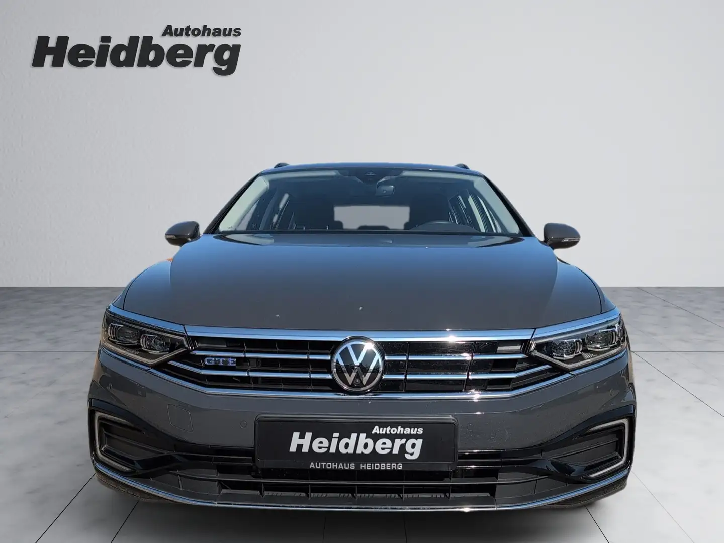 Volkswagen Passat Variant Plug-In-Hybrid GTE IQ-Matrix Standhzg Virtual Co. Gris - 2