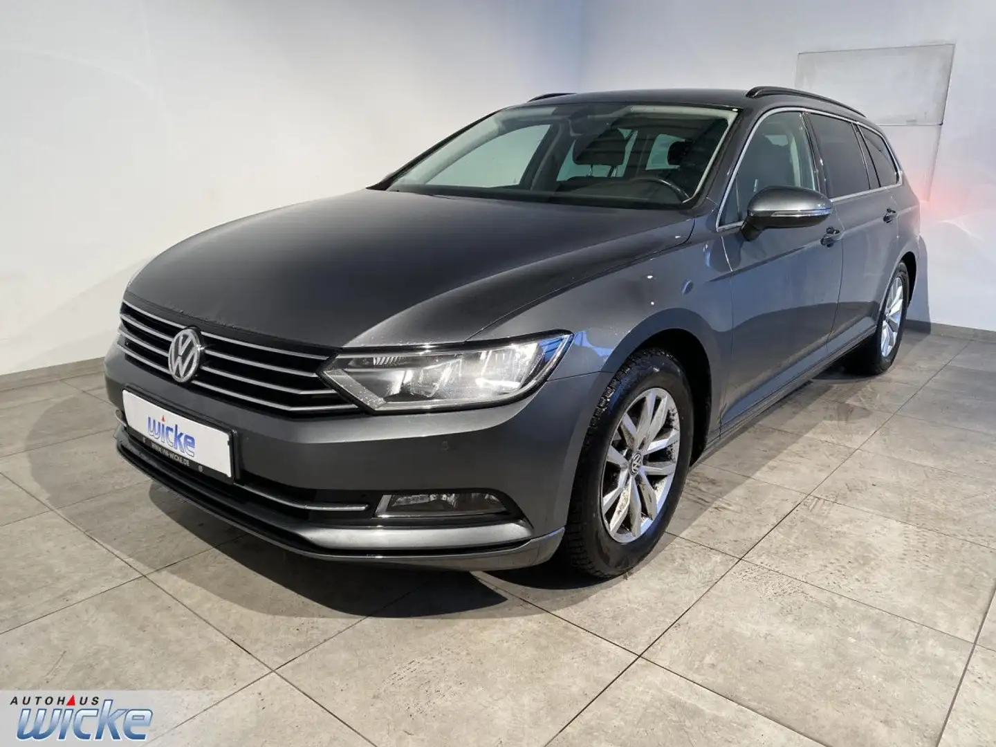 Volkswagen Passat Variant 1.4 TSI BMT Comfortline NAVI KLIMA Gris - 2