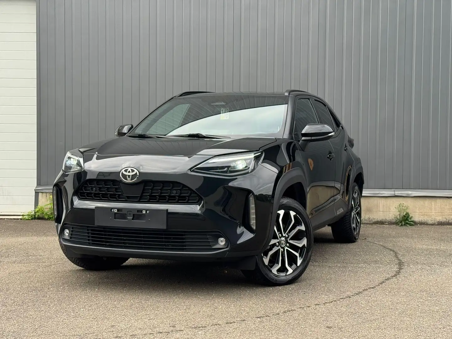 Toyota Yaris Cross 1.5 VVT-ie Hybrid Dynamic Plus 1.5 VVT-ie Hybrid 8 Noir - 1