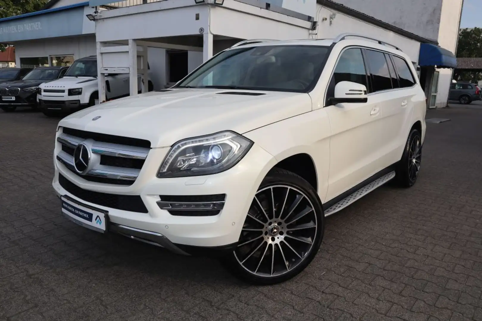 Mercedes-Benz GL 350 GL 350 BlueTEC 4Matic 7G-TRONIC|7SITZER|NAVI| - 1
