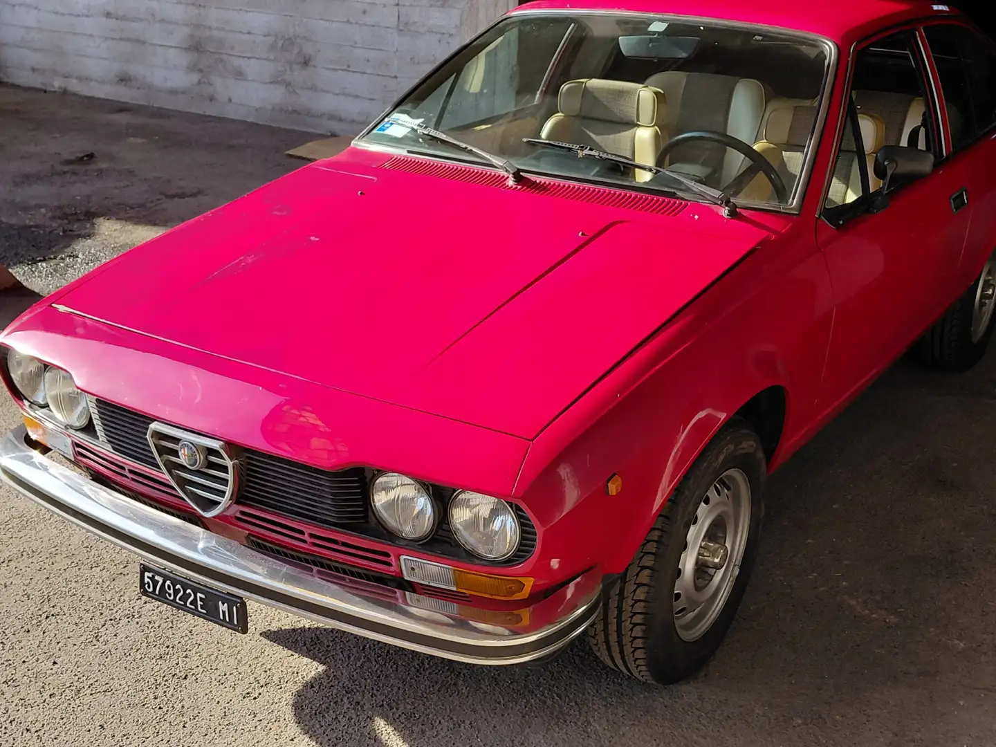 Alfa Romeo GT 1.6 Rouge - 1