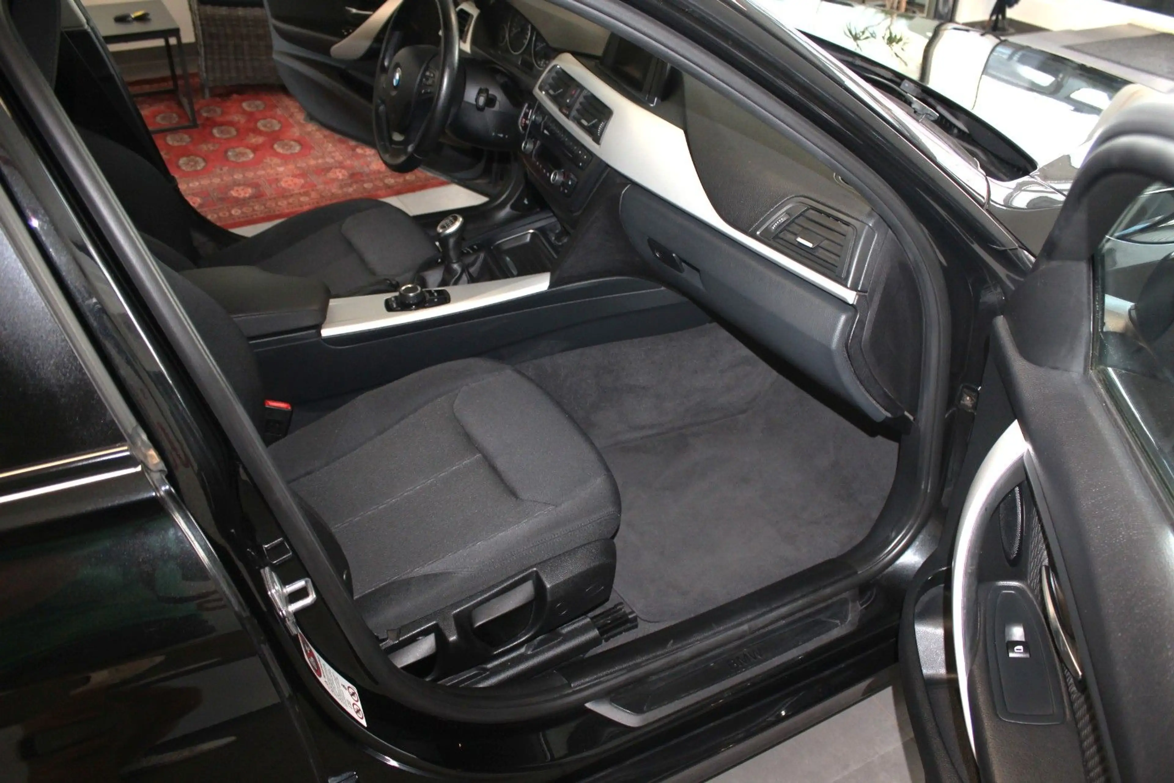 BMW 316 3 Limousine 316 d — photo 11