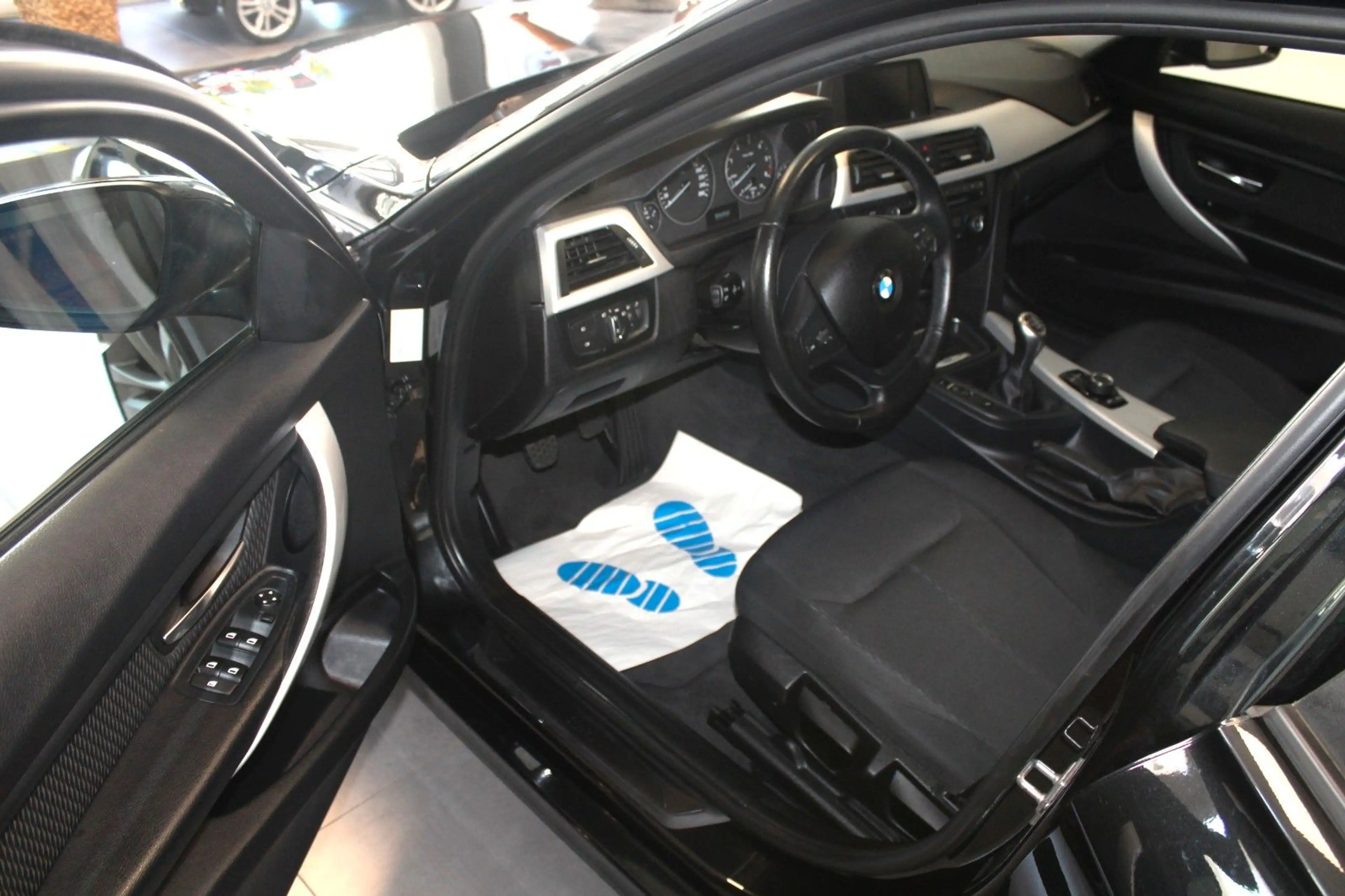 BMW 316 3 Limousine 316 d — photo 9