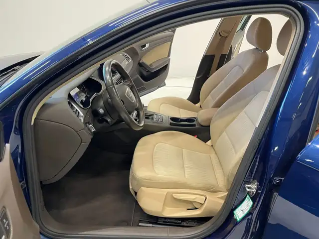 Audi A4 view 6