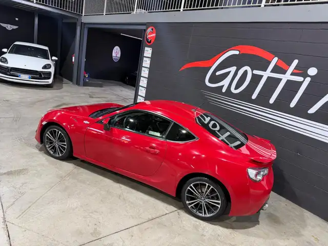 Toyota GT86 view 6