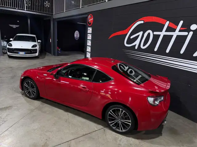 Toyota GT86 view 4
