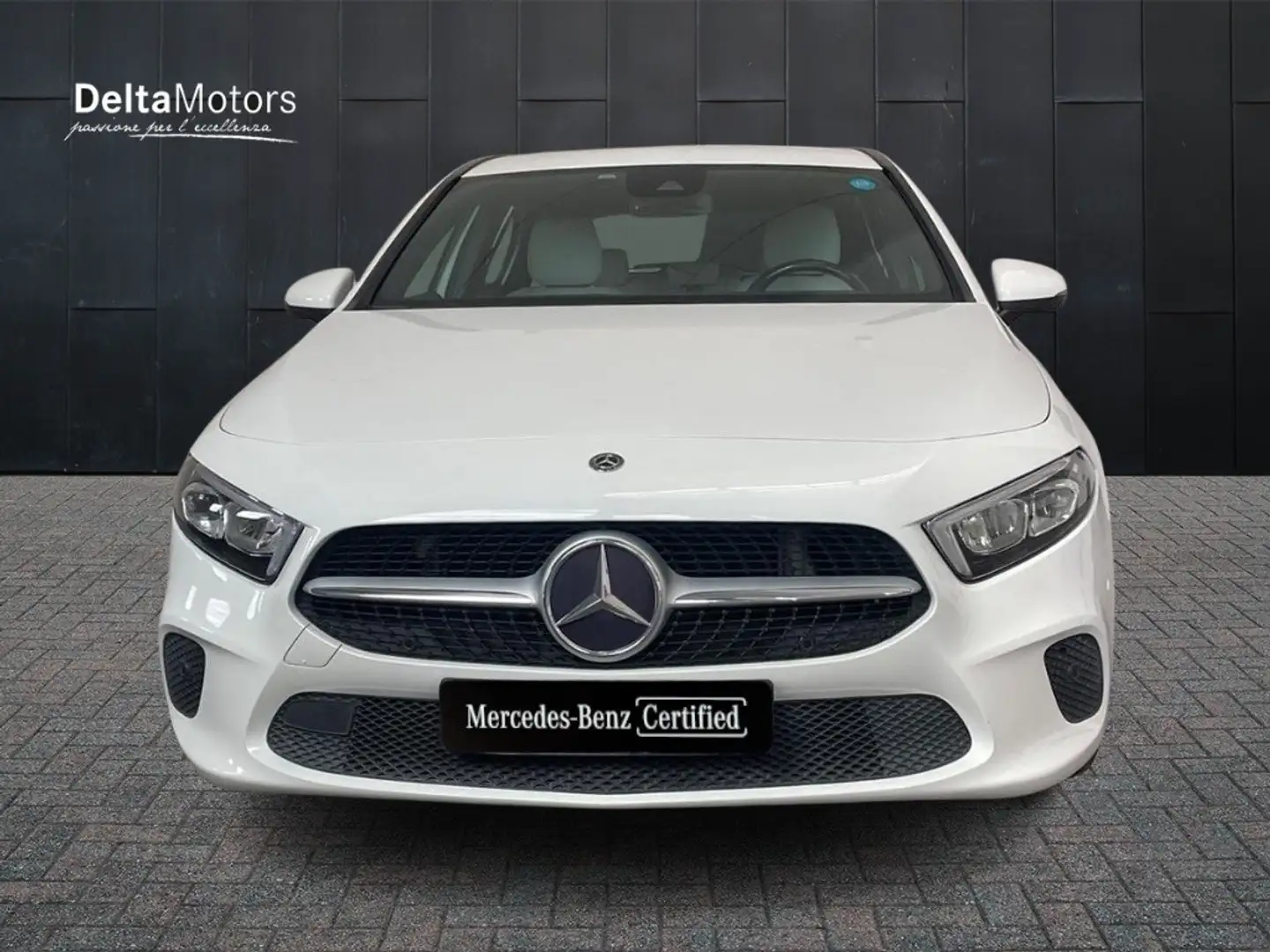 Mercedes-Benz A 180 180 d Sport auto Bianco - 2