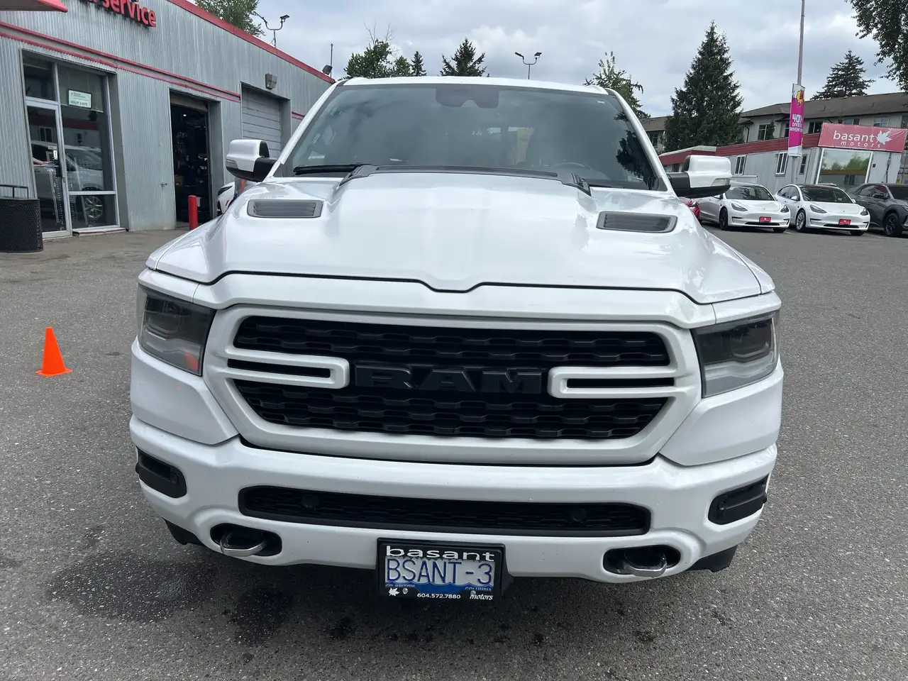 RAM 1500 снимка RAM 1500