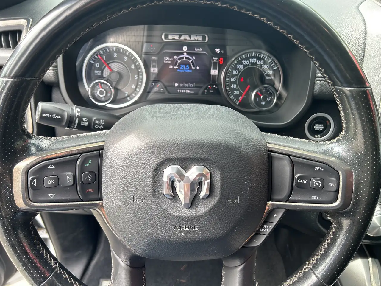 RAM 1500 снимка RAM 1500