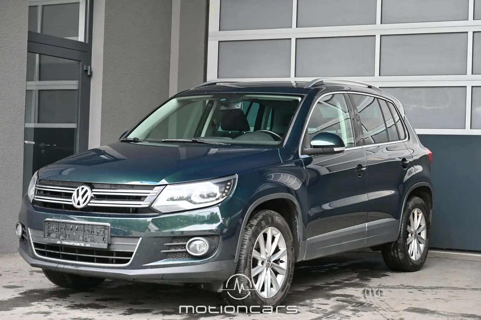 Volkswagen Tiguan Sky 2.0 TDI 4Motion Pickerl NEU Verde - 1