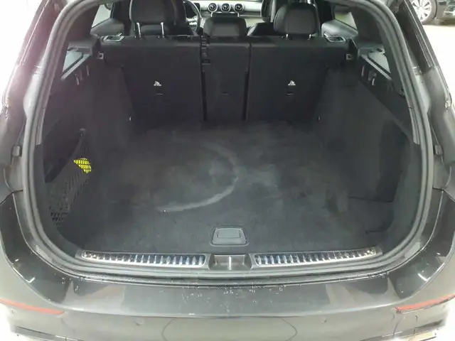 Mercedes-Benz C-Class view 15