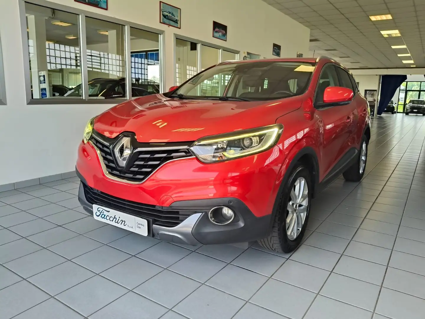 Renault Kadjar 1.5 dci 110cv Energy Zen EDC Rosso - 1