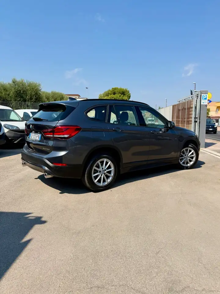 BMW X1 sDrive18d, миниатюра 4