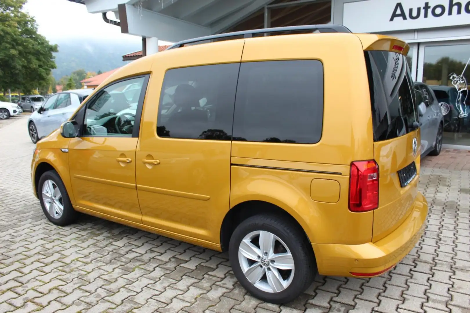 Volkswagen Caddy 1.4 TSI Beach Sitzheizung+Navi+16-Zoll-ALU Klima Jaune - 2