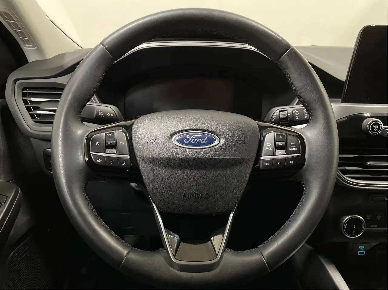 Ford Escape снимка Ford Escape